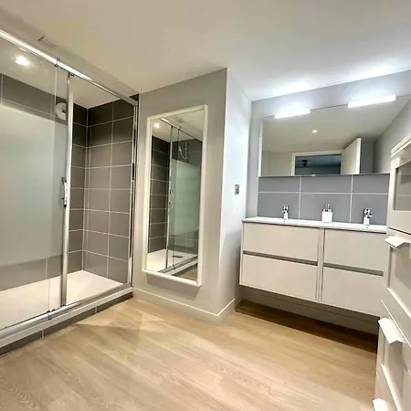 アパート Superbe Duplex Face Avec Terrasse Sur La De Et 2 Places De Parking *