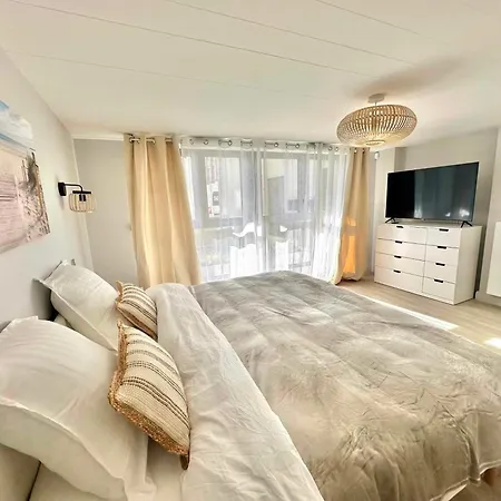 Superbe Duplex Face Avec Terrasse Sur La De Et 2 Places De Parking