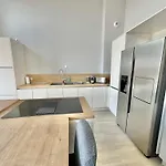 Superbe Duplex Face Avec Terrasse Sur La De Et 2 Places De Parking Apartmán